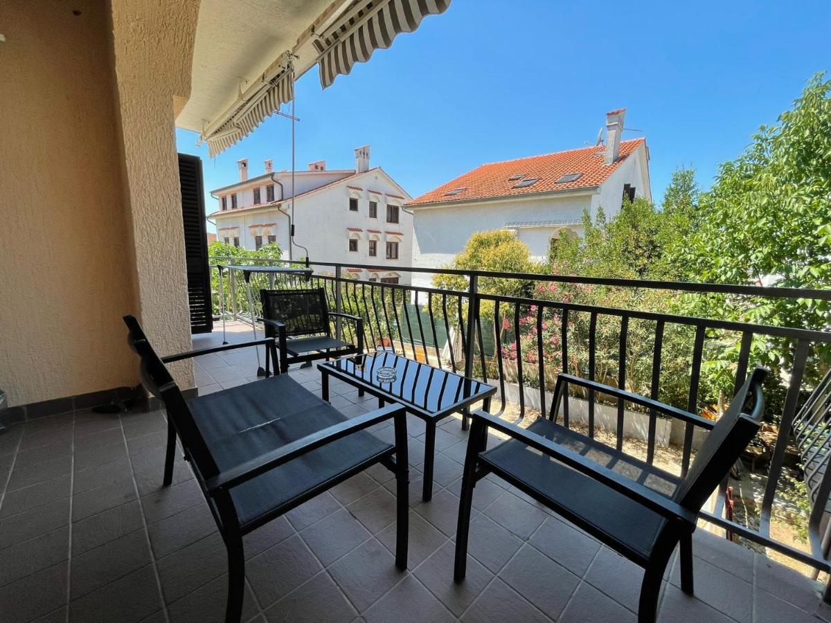 Apartments Fratelli Malinska Exterior foto